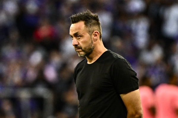  国足包机政策灵活应对，足协将按需果断决策