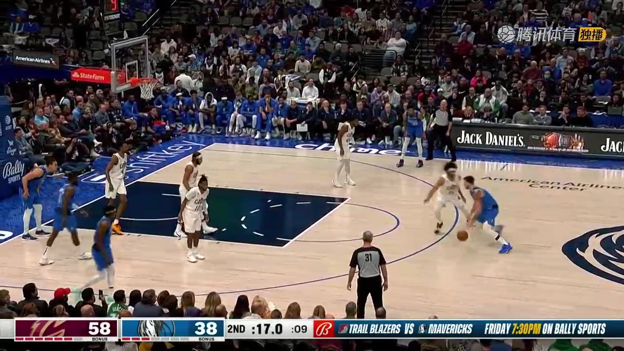  魔术师附体！东契奇神仙不看人背传 毕竟周最佳助攻TOP10！